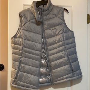 XL Columbia vest
